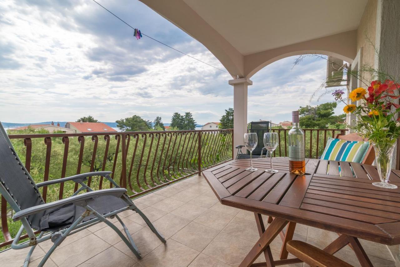Apartments Bepina Biograd na Moru Kültér fotó